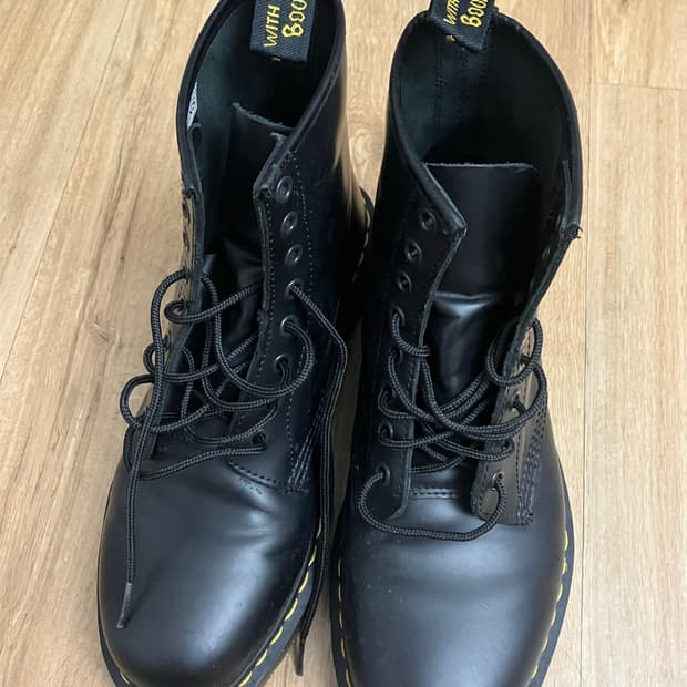 닥터마틴 1460 8홀 270