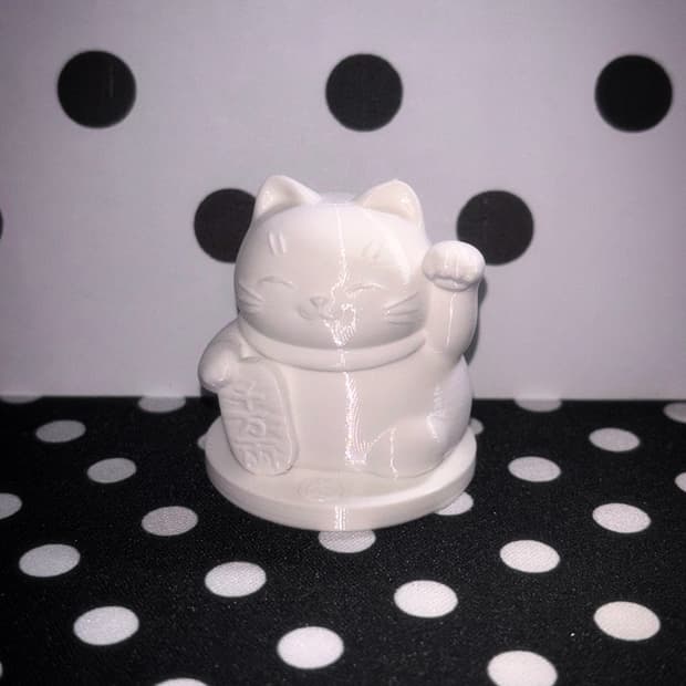 Maneki-Neko Lucky Cat Figure