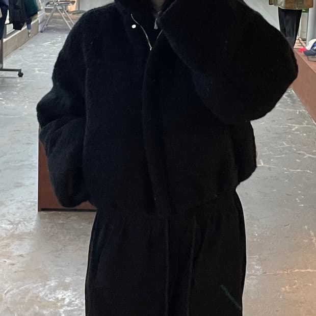 모노하 부클 알파카 크롭 푸퍼 패딩 H1538