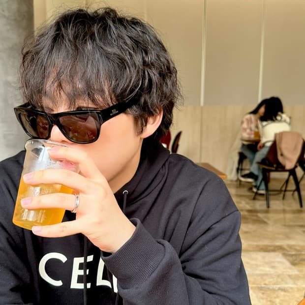 발렌시아가 선글라스