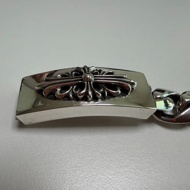 크롬하츠 플로랄 ID 클래식 팔찌 판매합니다.