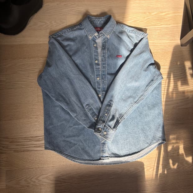 슈프림 스몰 박스 셔츠 데님 23-FW S사이즈