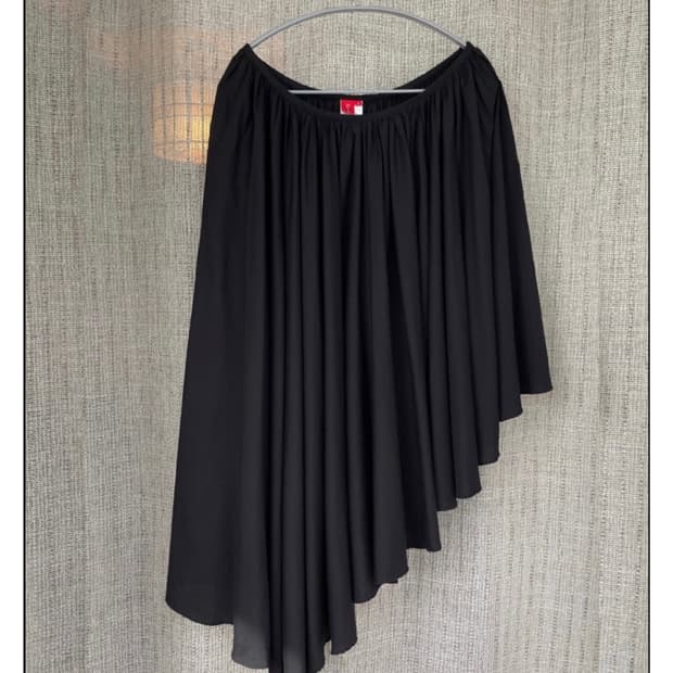 Y's red label