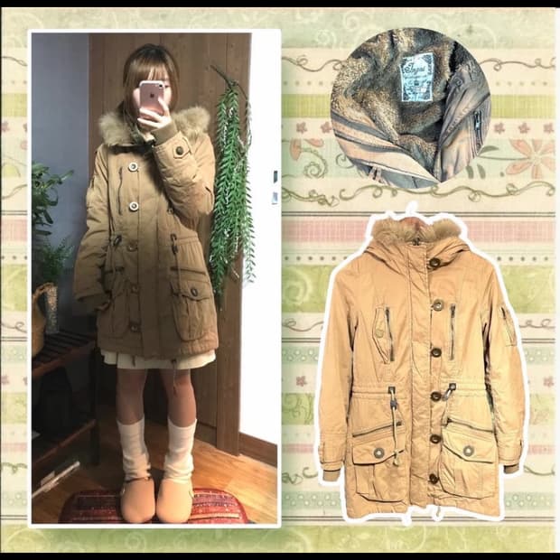 Button point beige parka