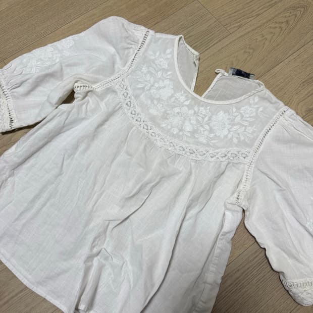 ZARA 자라 화이트 블라우스 (S)