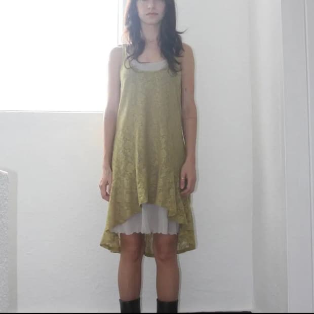 구해요) amorshaee Lace Flare Dress - olive