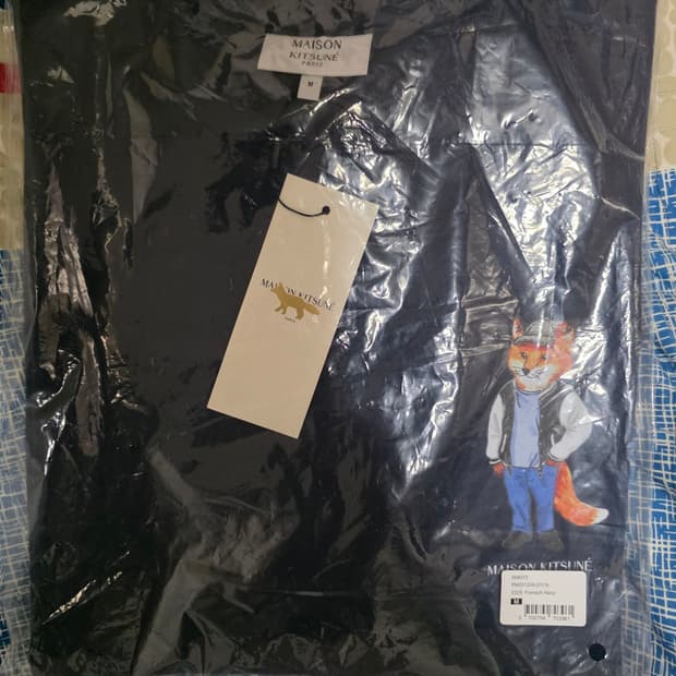 메종키츠네 폭스 그래픽 반팔 네이비M