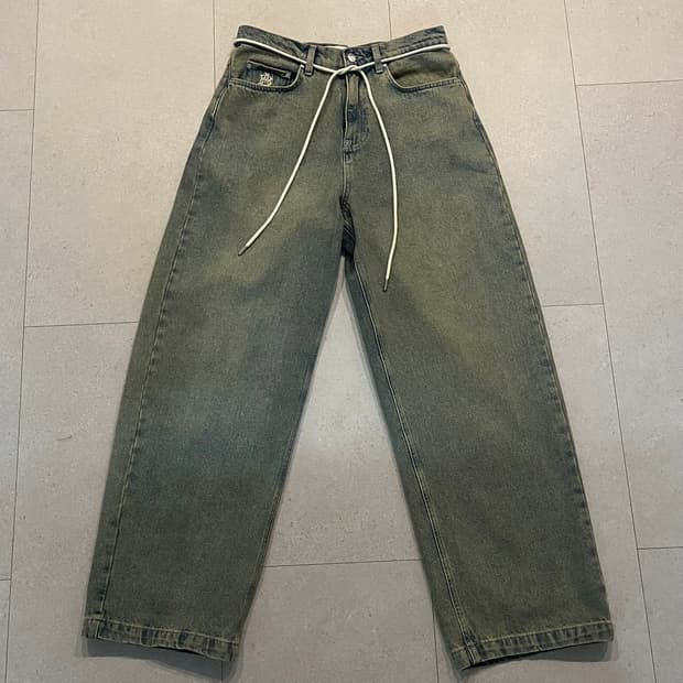 (정가 32만원) 어바웃블랭크 연청 워싱 (더티블루) 와이드 데님 팬츠