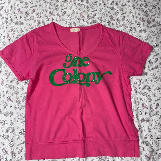 HOT PINK T