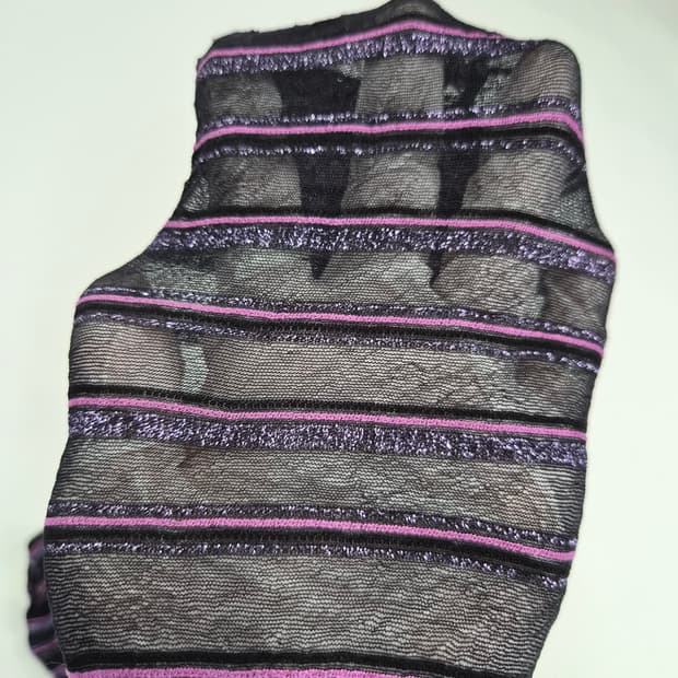 블랙핑크 반짝이 스트라이프 시스루 팬티스타킹