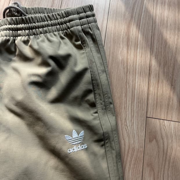 아디다스 트랙팬츠 M