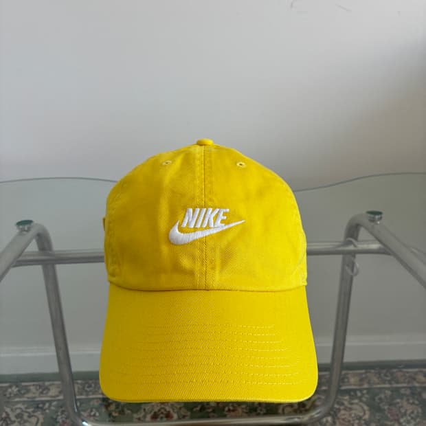 나이키 언스트럭처드 퓨츄라 볼캡 옐로우 