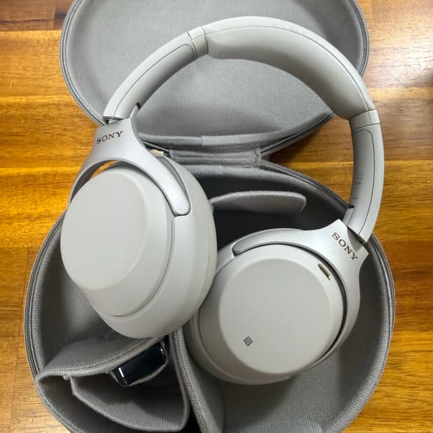 소니 WH-1000XM3 헤드폰