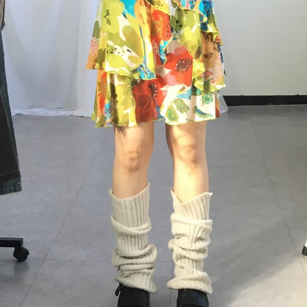 Unbalanced pattern skirt