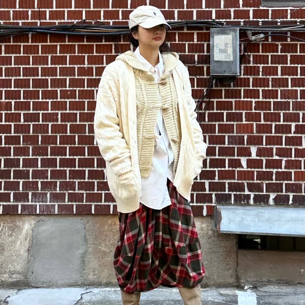폴로 케이블 니트 떡코 후드 가디건 폴로 셔츠 체크 벌룬 스카트 코디