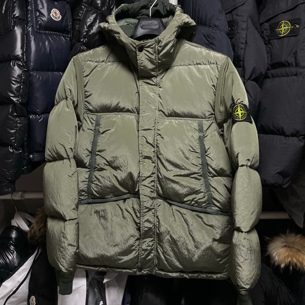 [M사이즈] 21FW 스톤아일랜드 나일론 메탈 다운 패딩 자켓