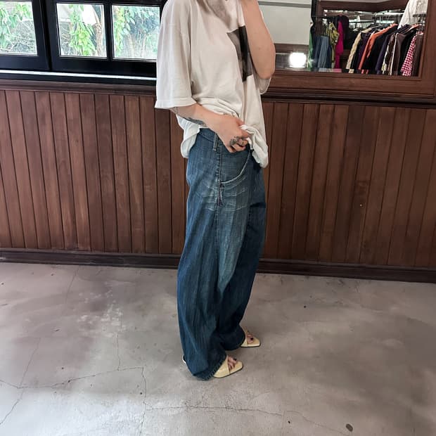 LEVI'S engineered blue w30