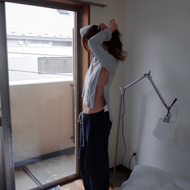 꼼데가르송 사이드지퍼 슬리브탑