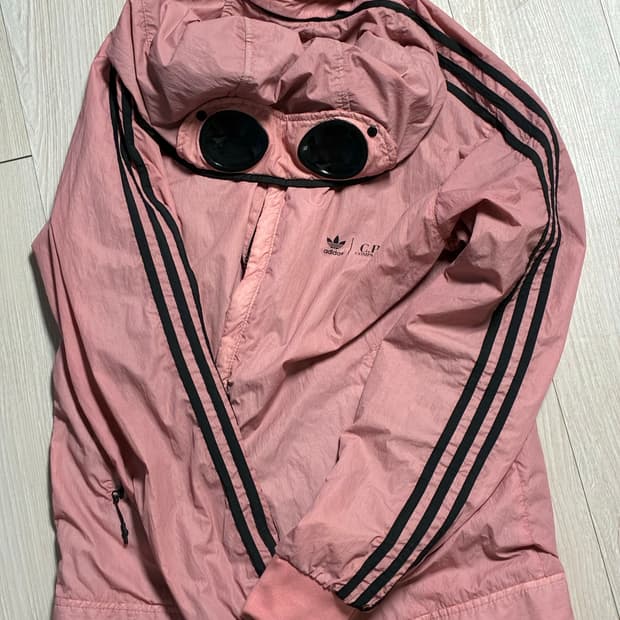 [xl]cp컴퍼니x아디다스 고글 자켓, 바람막이