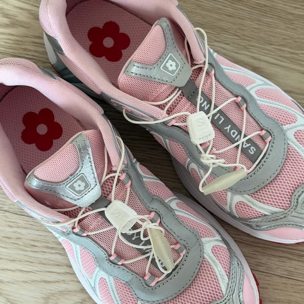 살로몬 x 샌디 리앙 XT-위스퍼 페어리 테일 실버 230 