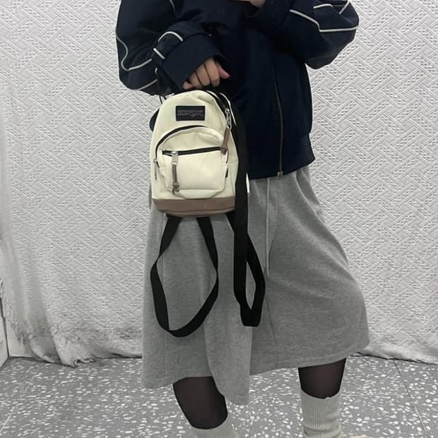 잔스포츠 빈티지 키치 캐주얼 미니 크림 백팩 C07551