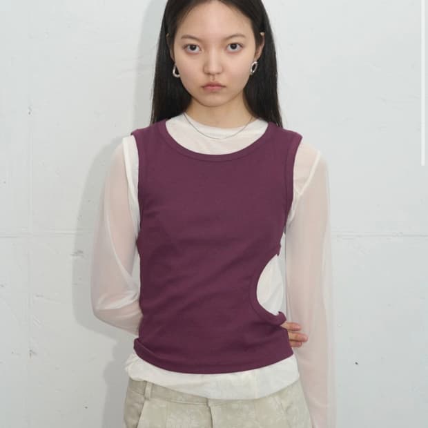 피키 소사이어티 Side Cutout Ribbed Sleeveless