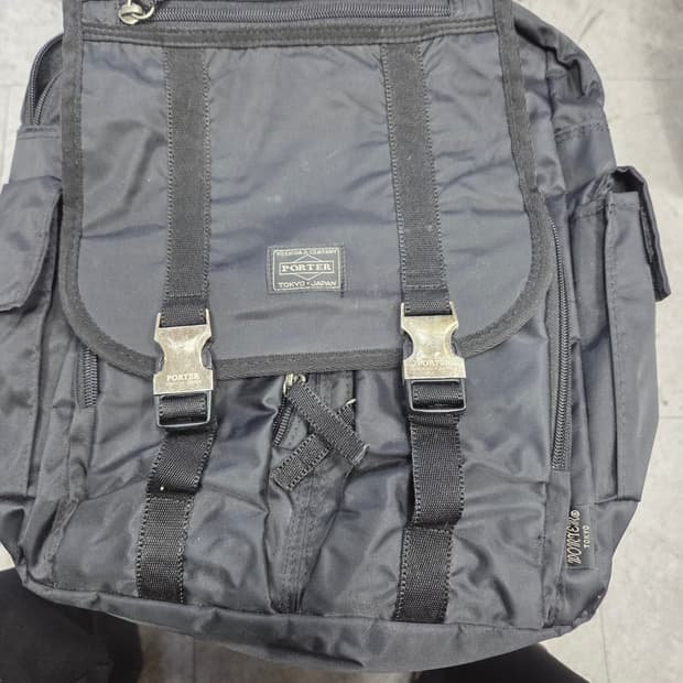 포터  요시다  백팩