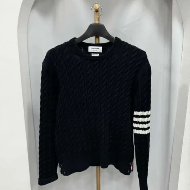 톰브라운 꽈배기니트 판매