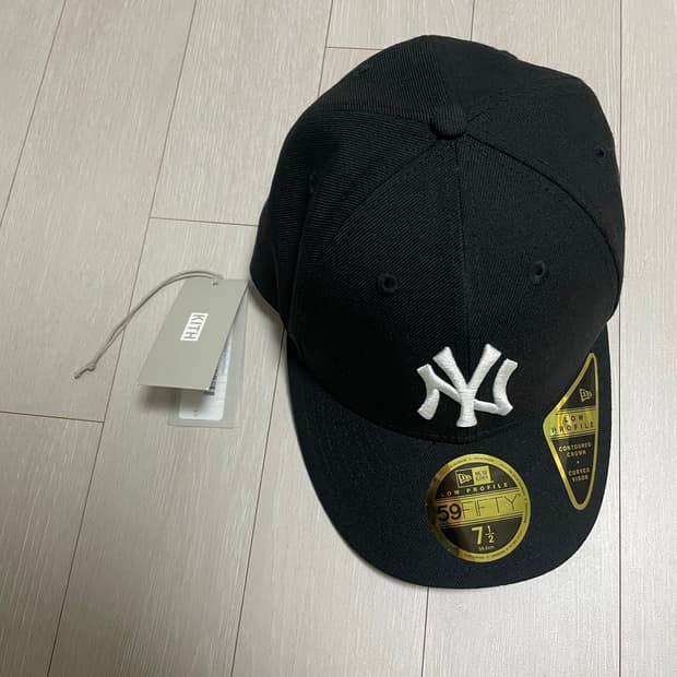 kith x 뉴에라 7 1/2