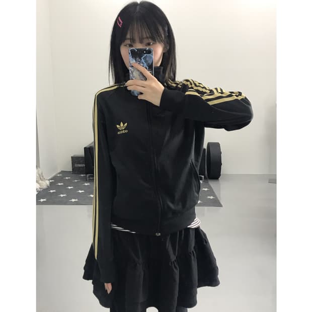 Adidas black & gold jersey