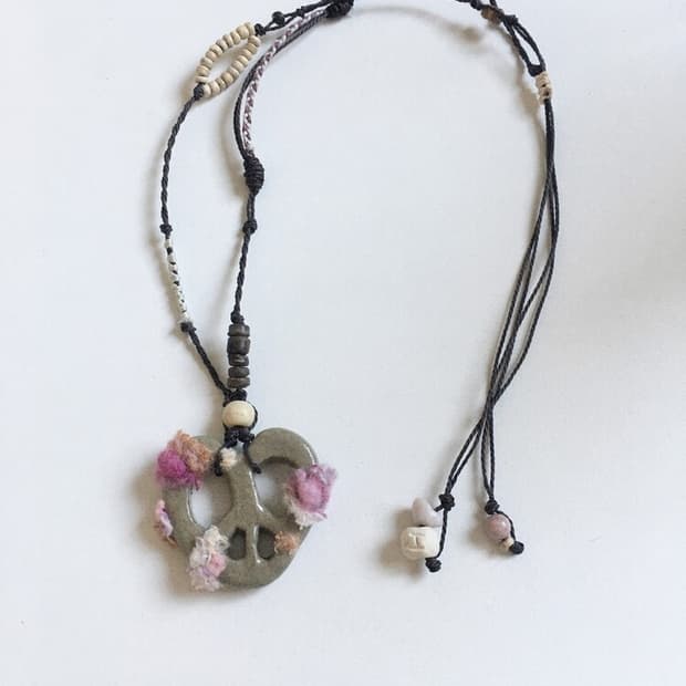 blooming peace love necklace