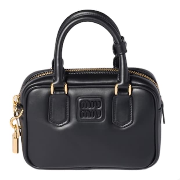 미우 미우 아르카디 레더 백 블랙 새상품