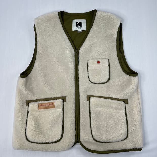 코닥 양털 아이보리 조끼