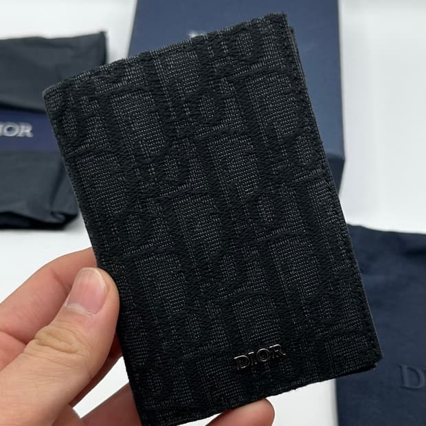 디올 오블리크 오거나이저 카드지갑