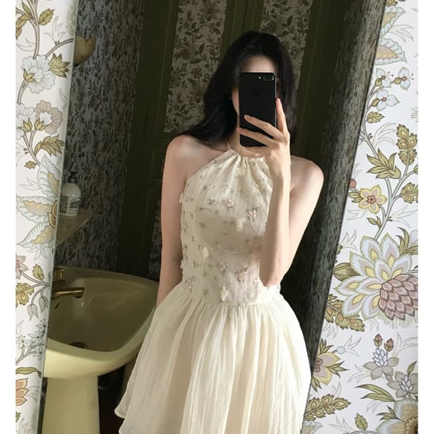 라벨르블랑 쁘띠 플라워 홀터 원피스 m