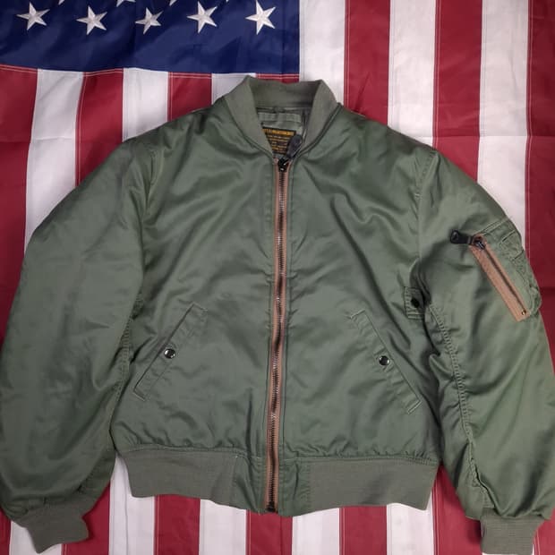 오리지날 캡클로딩사 미공군 L-2B 복각 울파일 항공점퍼