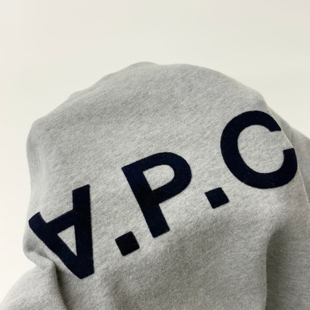 APC 아페쎄 그레이컬러 스웻셔츠 맨투맨