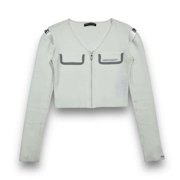 위더스 마켓 사이드 절개 미니 엠블럼 화이트 니트 집업