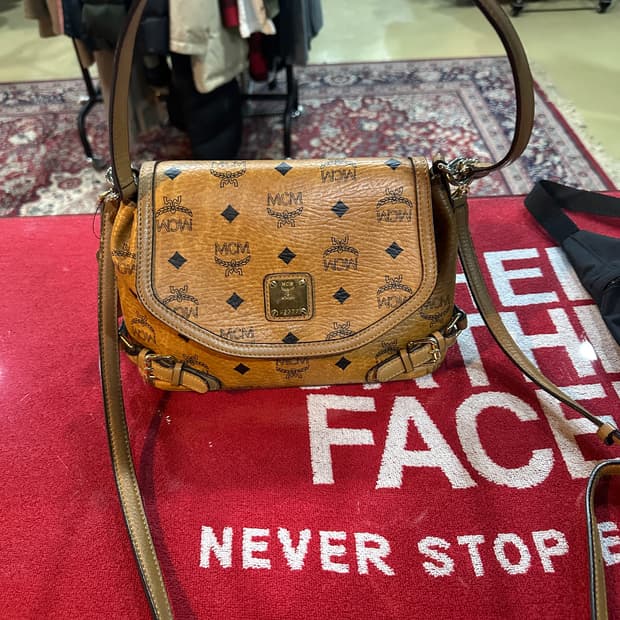 MCM 비세토스 토드크로스백