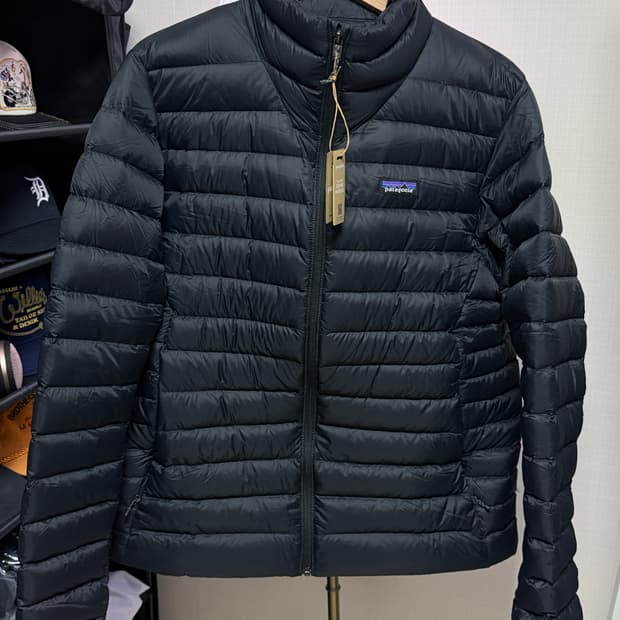 파타고이나 다운 스웨터 자켓