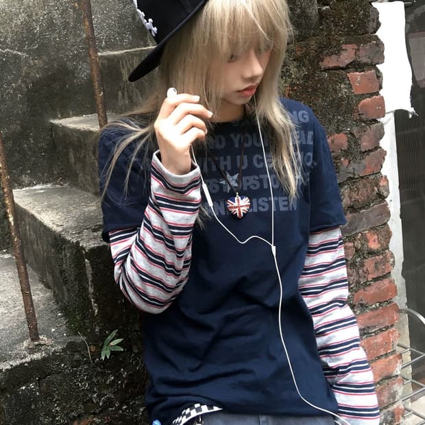 레이어드 스트라이프 롱슬리브 루즈핏 반팔 티셔츠