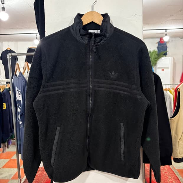 아디다스 후리스집업