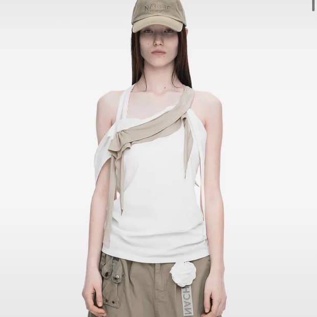나체 RAWCUT HALTER SLEEVELESS IVORY