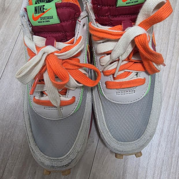 나이키 사카이 오렌지 255사이즈