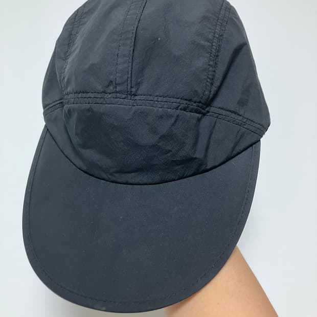 유세지 덕캡 블랙 캡 모자