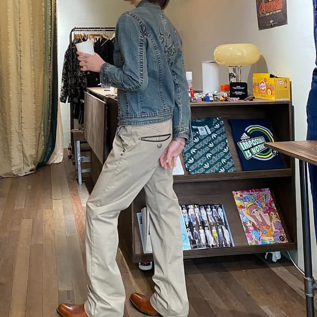 웨스턴  나비 자수 데님 자켓