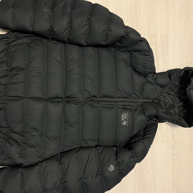 마운틴하드웨어 다운패딩 2XL-3XL(하자있음)