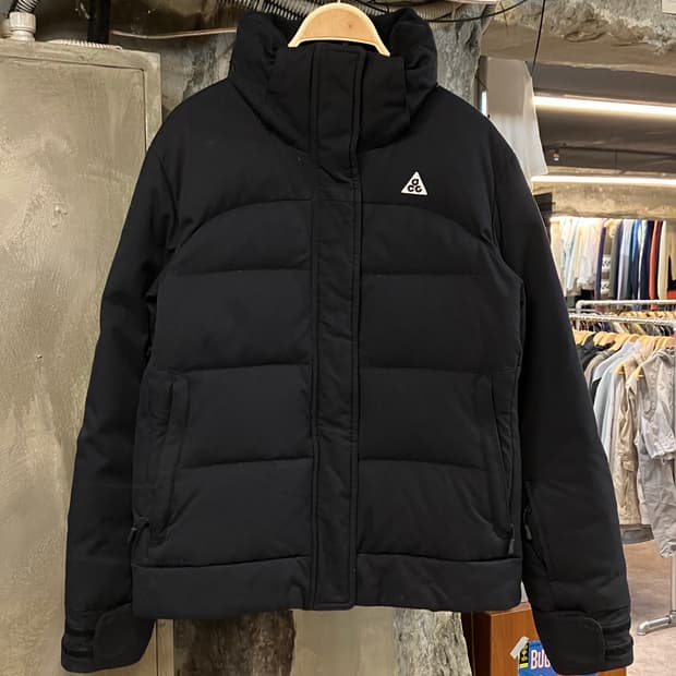 나이키 acg 패딩 블랙 M  #csz2005