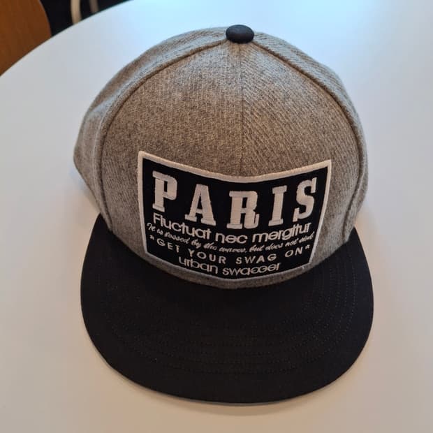 (마지막특가) 파리 패치 스냅백 볼캡