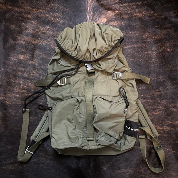 올세인츠 나일론 포켓백팩
